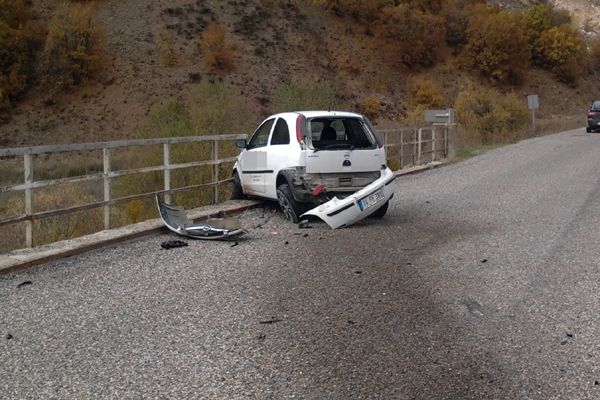 Tunceli-Erzincan karayolunda kaza galerisi resim 1