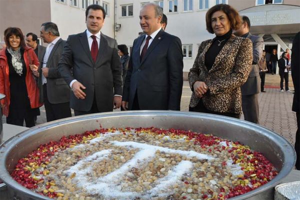 T.Ü.’den “Geleneksel 3. Aşure Günü” etkinliği galerisi resim 1