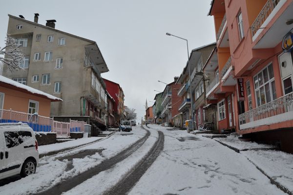 Pülümür'de Kar Yağışı galerisi resim 3