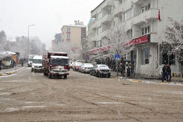 Kar Yağışı Etkili Oldu galerisi resim 2