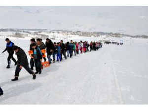 Ovacık'ta Kayak Şenliği