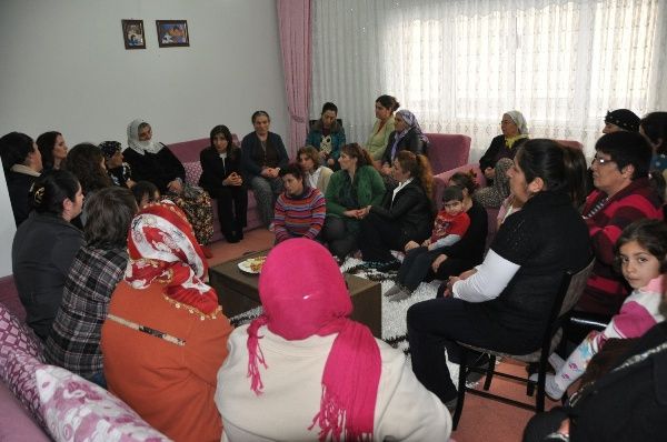 Belediye Başkanı Şahin, mahallerde halkla buluştu galerisi resim 3