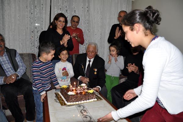 Kore Gazisine Sürpriz Doğum Günü Kutlaması galerisi resim 3