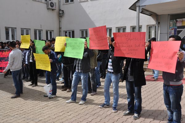 Tunceli Üniversitesi’nde Halepçe katliamı protesto galerisi resim 2