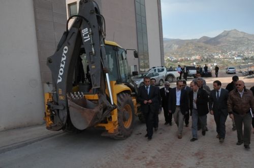 Vali Güner, Yeni Hastane Binasını İnceledi galerisi resim 6