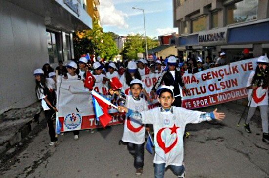 Gençlik Yürüyüşü Yapıldı galerisi resim 5