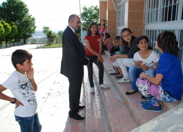 Polattaş, Çemişgezek İlçe Okullarını ziyaret etti galerisi resim 10