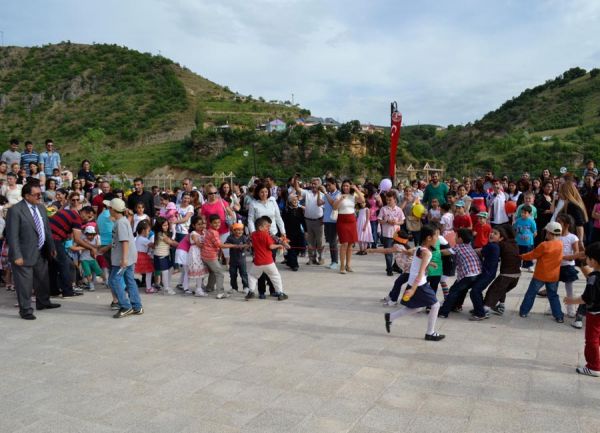 Tunceli’de Çocuk Şenliği galerisi resim 5