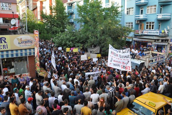 Avukatlar, Taksim'de vatandaşlara yönelik saldırıy galerisi resim 3