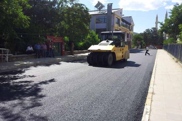 Cumhuriyet Caddesi’nde Asfaltlama Çalışması galerisi resim 4