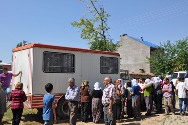 Cesedi bulunan taksici toprağa verildi galerisi resim 1