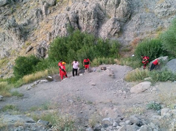 Ekipler, Mahsur kalan vatandaşları kurtardı galerisi resim 1