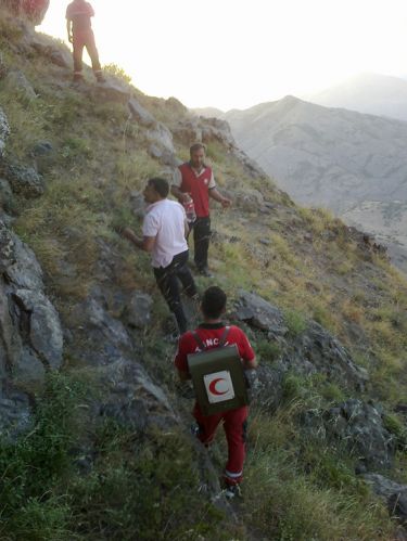 Ekipler, Mahsur kalan vatandaşları kurtardı galerisi resim 4