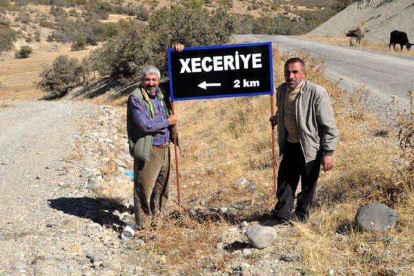 Kürtçe tabela dikildi galerisi resim 4