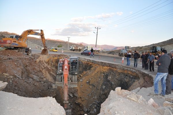 Su Arıza Giderme Çalışmaları Devam Ediyor galerisi resim 2