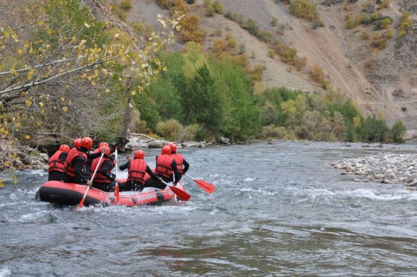 Munzur Çayında Rafting galerisi resim 4