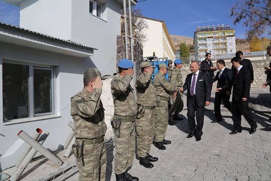 Vali Güner, Hozat İlçesini ziyaret etti galerisi resim 4