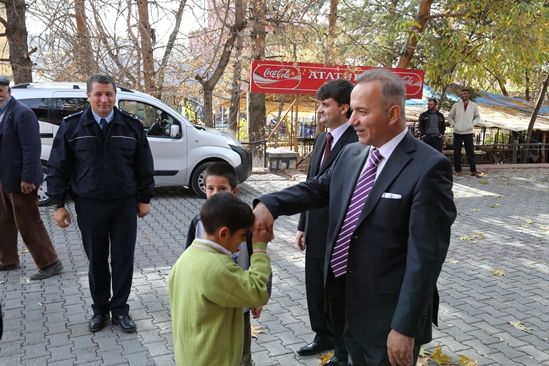 Vali Güner, Hozat İlçesini ziyaret etti galerisi resim 9