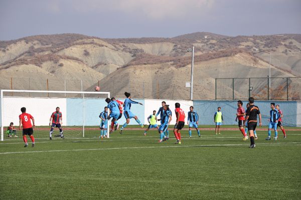 Tunceli'de Amatör Maçta Kavga: 1 Yaralı galerisi resim 3