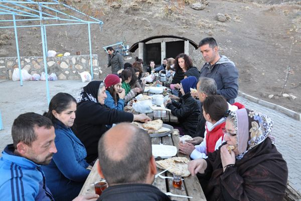 Kadın ve Gençlerden Kutsal Mekânlara ziyaret galerisi resim 1