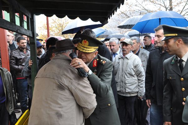 Mahsun, son yolculuğuna uğurlandı galerisi resim 4