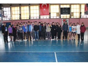 Okul Sporları Badminton Müsabakaları Sona Erdi