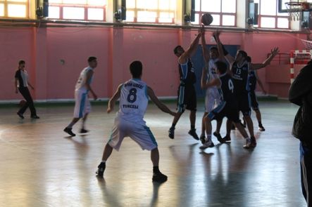 Gençler Basketbol Müsabakaları Başladı galerisi resim 1