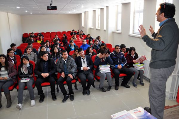 Tunceli'de Öğrencilere Kitap Desteği galerisi resim 1