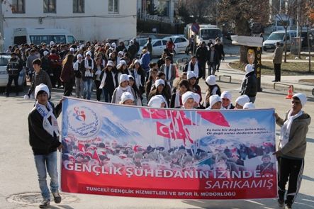 Sarıkamış Şehitlerini Anma Yürüyüşü Yapıldı galerisi resim 3