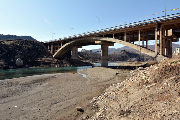 Kuraklık Munzur Çayını da etkiledi galerisi resim 2