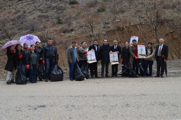 Pülümür’de “Temiz Bir Çevre İçin El Ele” Projesi galerisi resim 2