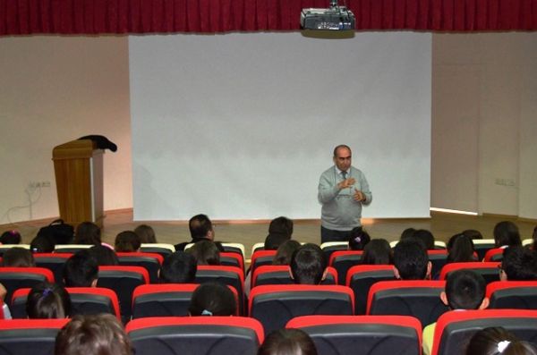 Hozat’ta Öğretmen ve Öğrencilere Seminer galerisi resim 3