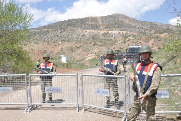 Kalekol inşaatında gerginlik: 1'i ağır, 2 yaralı galerisi resim 4