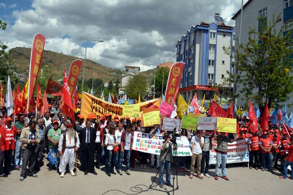 Tunceli’de 1 Mayıs Emek ve Dayanışma Günü galerisi resim 1