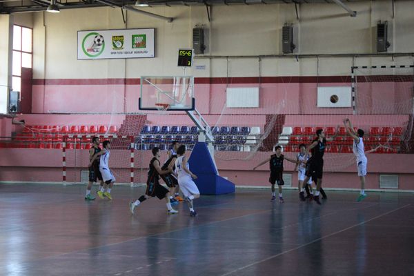 BASKETBOL YARI FİNALLERİ SONA ERDİ galerisi resim 6