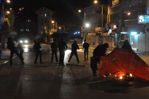 Binlerce kişi Soma için yürüdü galerisi resim 3