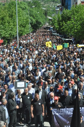 Binlerce kişi Soma için yürüdü galerisi resim 4