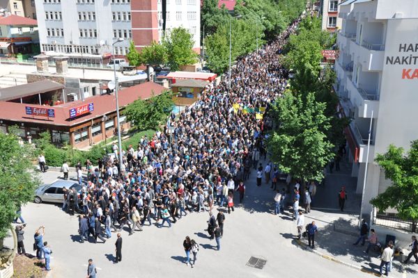 Binlerce kişi Soma için yürüdü galerisi resim 5