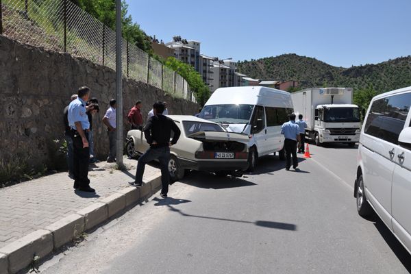 Tunceli'de Trafik Kazası: 1 Yaralı galerisi resim 2