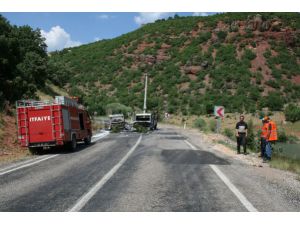 PKK, yol kesip araç yaktı