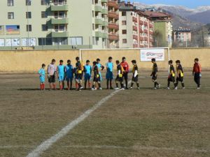 Yıldızlar  Futbolda Şampiyon, Hürriyet İlköğretim