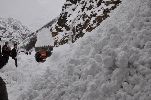 Tunceli'de 260 Köy Yolu Ulaşıma Kapandı galerisi resim 1