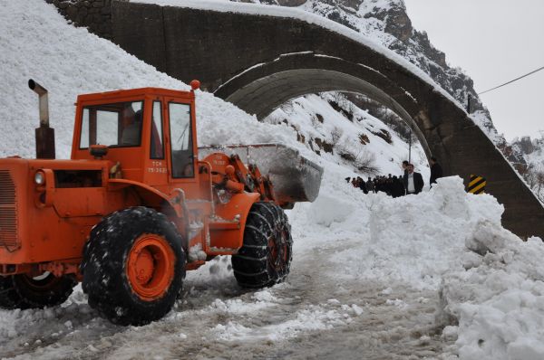 Tunceli'de 260 Köy Yolu Ulaşıma Kapandı galerisi resim 2