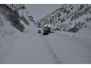 Tunceli'de 233 Köy Yolu Ulaşıma Kapandı