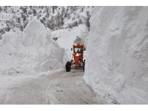 Tunceli-Erzincan karayolu 15 saat sonra açıldı