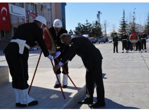 Çelenk Sunma Töreni Düzenlendi