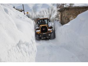 Ovacık'ta Kar Temizleme Çalışması