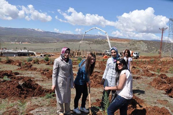 Tunceli Üniversitesi 3000 Fidan Dikti galerisi resim 11