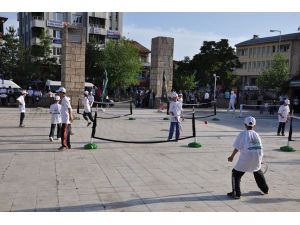 Sokak Tenisi Tunceli'de büyük ilgi gördü