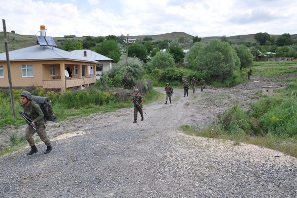 Tunceli’de Çatışmalar devam ediyor galerisi resim 4